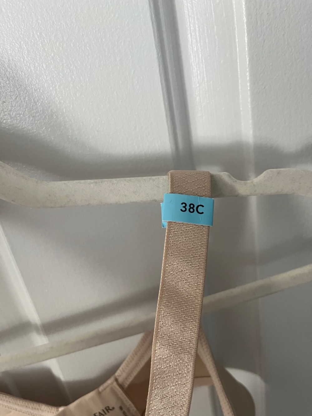 Vanity Fair Beige Smooth Underwire Bra 38C - Picture 6 of 7